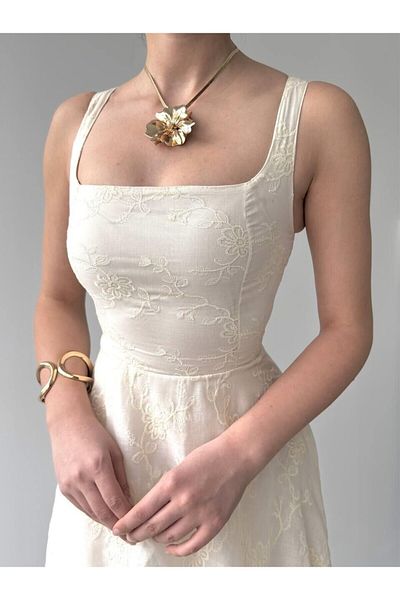 Julidress Μπεζ ανάγλυφο λουλουδάτο μοτίβο με επένδυση με λουράκια Midi μακρύ λινό φόρεμα Premium