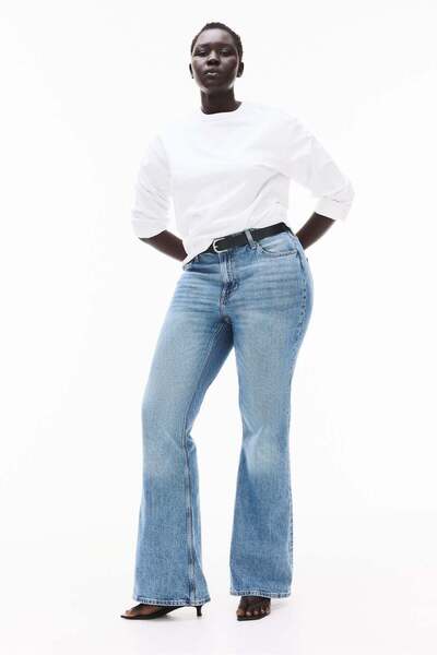 H&M Curvy Fit Flared High Jeans