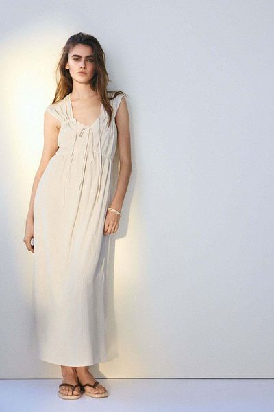 H&M Tie-detail dress