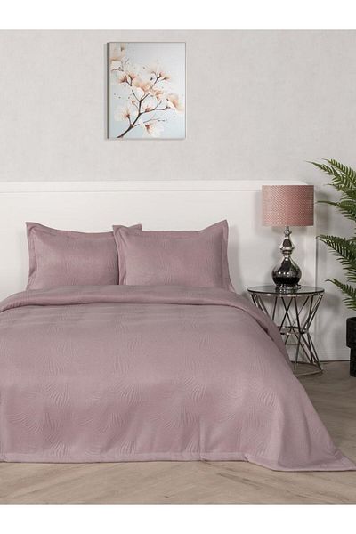 Karna Home Bedspread Alora – Pastel Colored, Soft and Elegant Appearance
