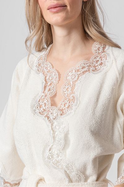 Gül Güler Lace Bathrobe Pearl