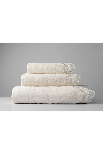 Gül Güler Pearl Lace Hand Towel