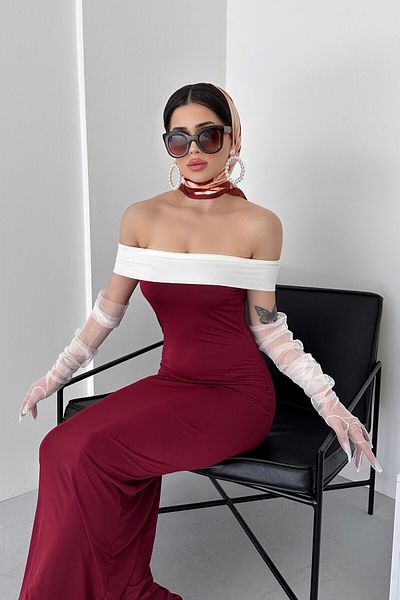 New Now Σάντι φόρεμα με γιακά Madonna