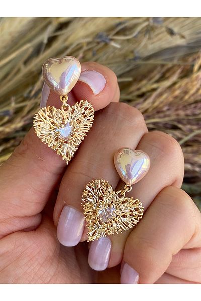 Lucios Romantic Heart Nail Earring with Golden Craftsmanship