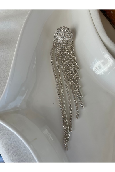 Metal Işıltılı Uzun Taşlı Sallantılı Küpe – Abiye & Gece Kombinleri İçin