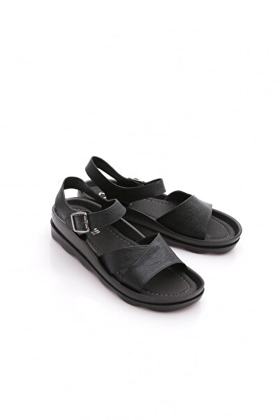 DGN 1700-159-22Y Women's Cross Strap Ankle Sandals