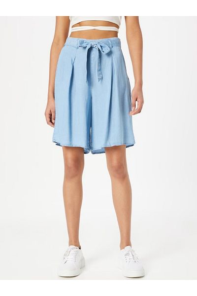 Vero Moda - LILIANA pleated shorts