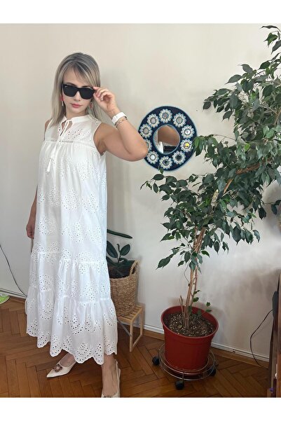 Cardella Γυναικείο Λευκό Αμάνικο Φόρεμα Κεντητό Φόρεμα Φιστό