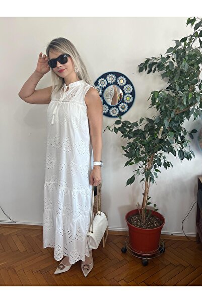 Cardella Γυναικείο Λευκό Αμάνικο Φόρεμα Κεντητό Φόρεμα Φιστό