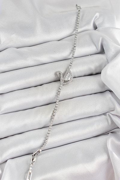 REBORN DESIGN Brass Silver Color Zircon Stone Swan Model Women's Bracelet
