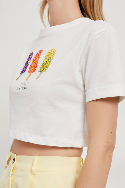 Arma Life Women's Ice Cream Bead Pattern Loose White Crop T-Shirt