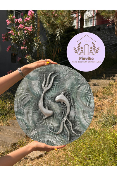 Dekor Pinvibe Balık Desenli Kabartmalı Simli Gümüş Renginde El Yapımı Yuvarlak Tablo