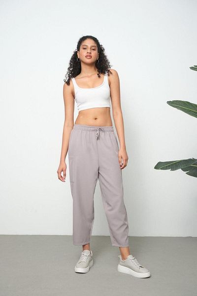 diaves Women's Gray Side Pocket High Waist Woven Fabric Carrot Pants