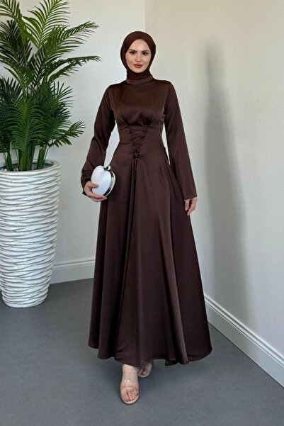 MERVEN AKYÜZ Briva Önden Bağlama Saten Abiye Kahverengi