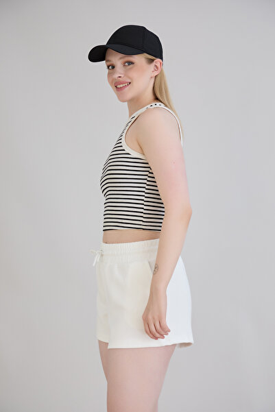 Dream Style Women's Shorts Modal Fabric Soft Textured Stretchy Lycra Lace-Up Double Pocket Shorts