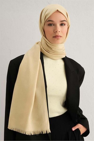 Armine Şal Viscon cu model Orbit 02