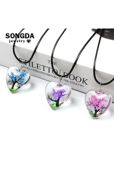 Wolawood Handmade Epoxy Necklace – Natural Floral, Transparent Resin Design, Women's Gift Elegant Jewelry Accessory