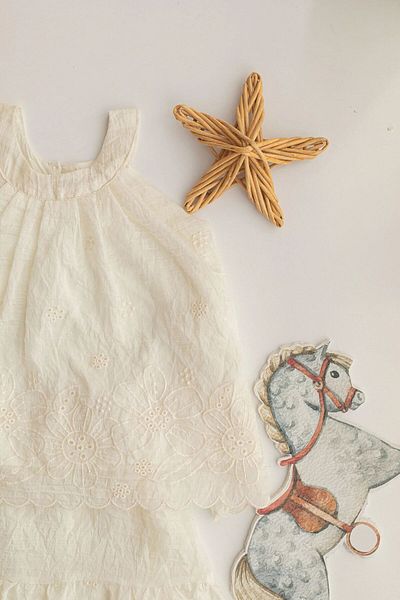 chipiques Ecru Scallop Strap Round Neck Flower Skirt Children's Suit