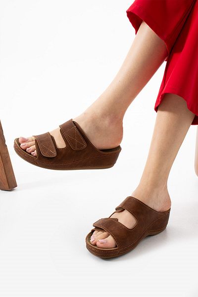 AlbiShoes Дамски чехли Alane с лек ток и двойна лента, анатомичен комфорт, за всеки ден у дома и на открито
