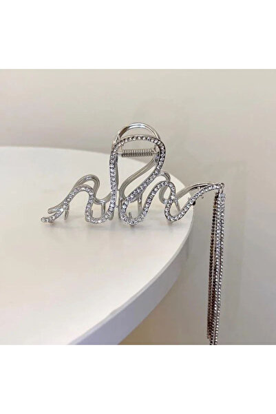 Shiklik MODA Брошката с скъпоценни камъни, която допълва вашия стил