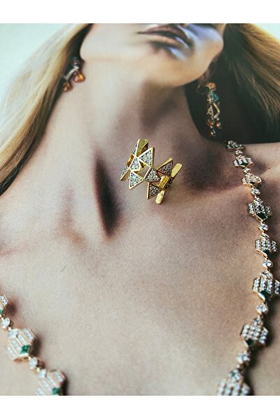 Pinery Jewels VIP SERİ - Zirkon Taşlı Geçmeli Kadın Kıkırdak Küpe