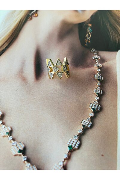 Pinery Jewels VIP SERİ - Zirkon Taşlı Geçmeli Kadın Kıkırdak Küpe