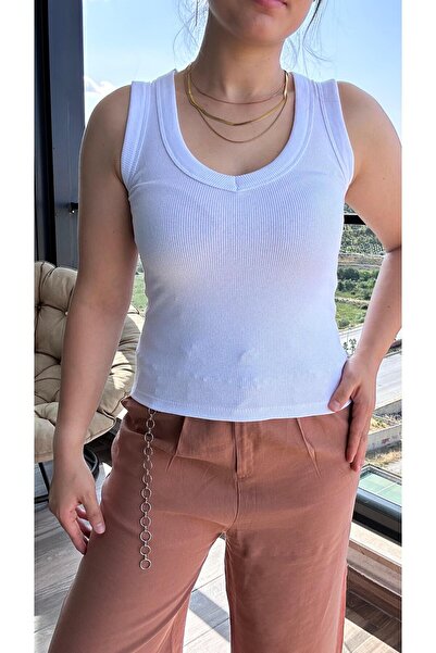 Büşra Ayhan White Basic Athlete