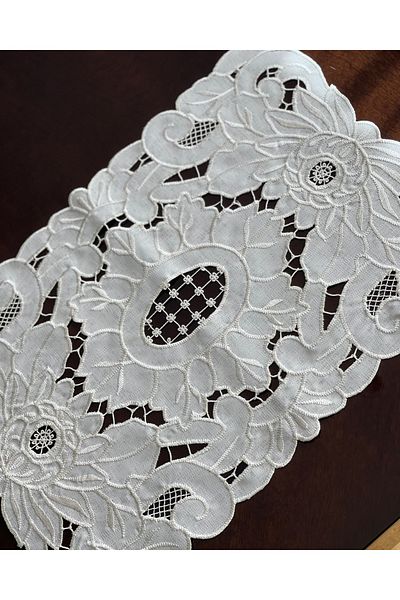 QBR Home Set of 4 Hole Work American Service. Peony Model (4 Pieces)