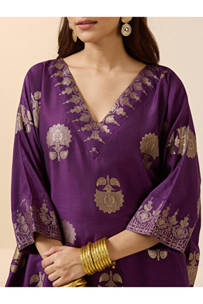 Ishin By Styli Printed V-Neck Kurta with Trousers Set