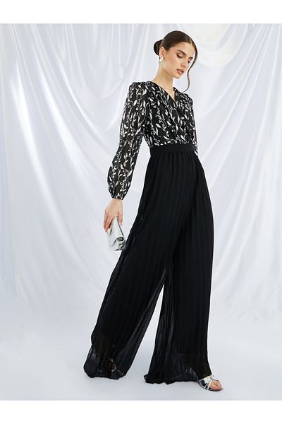 Styli Floral Print Pleated Wide Leg Jumpsuit