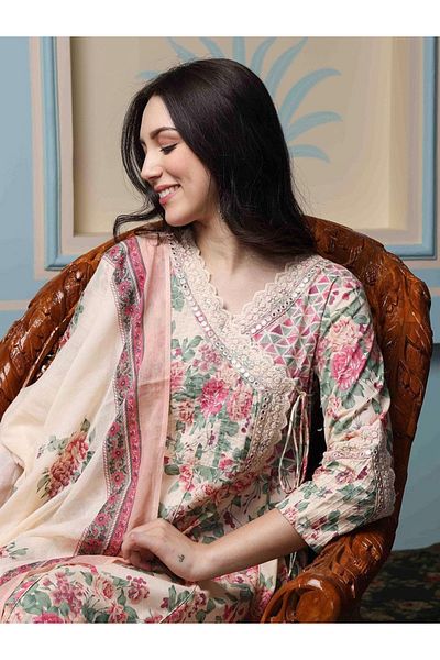 Ishin By Styli Floral Print Cotton Kurta and Pants with Dupatta Set