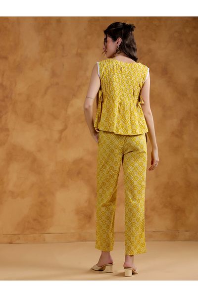 Sanskrutihomes By Styli Printed Round Neck Sleeveless Top and Pants Co-Ords