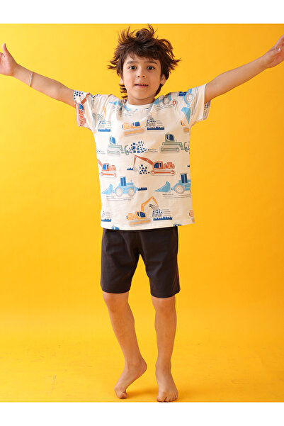 Anthrilo By Styli All-Over Print Short Sleeve T-Shirt and Shorts Set