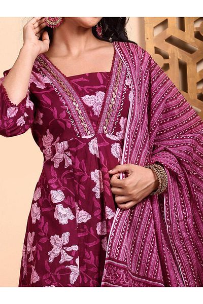 Ishin By Styli Floral Print Cotton Kurta with Trousers and Dupatta Set