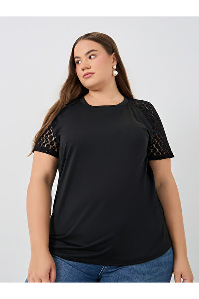 Styli Plus Size Solid Lace Short Sleeve Longline T-Shirt