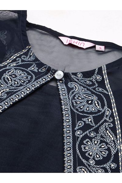 Ishin By Styli Solid Strappy Kurta with Trousers and Embroidered Jacket Set