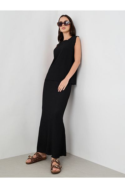 Styli Solid Sleeveless Top and Maxi Skirts Co-Ords