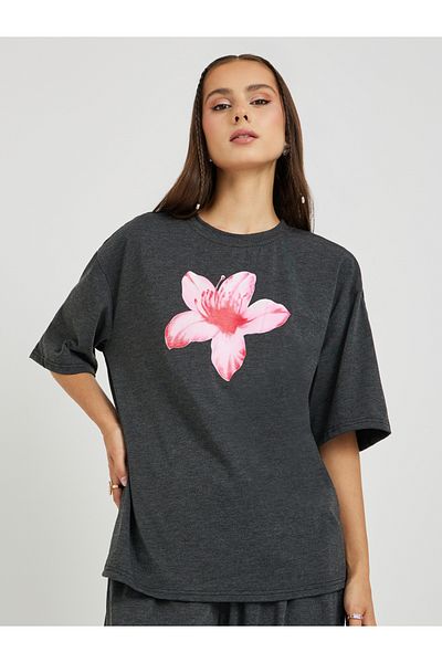 Styli Graphic Print Short Sleeve T-Shirt and Joggers Co-Ords