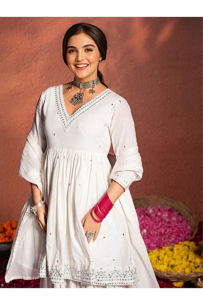 Ishin By Styli Embroidered Cotton Kurta with Dupatta and Trousers Set