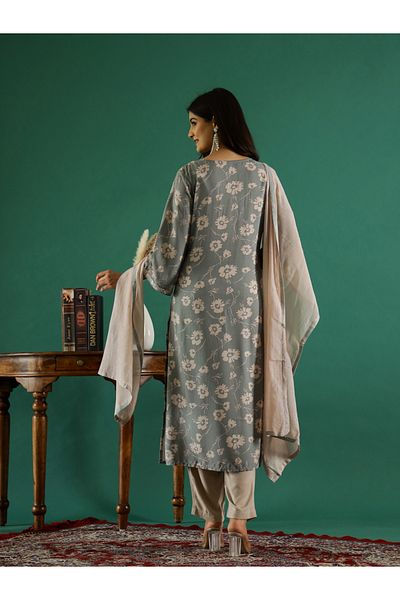 Sanskrutihomes By Styli Floral Printed V-Neck Pure Cotton Kurta and Pants Set