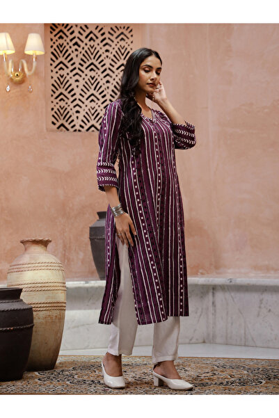 Sanskrutihomes By Styli Striped Kurta with Side Slit