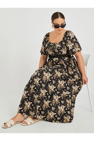 Styli Plus Size Printed Lace Detail A-Line Maxi Dress