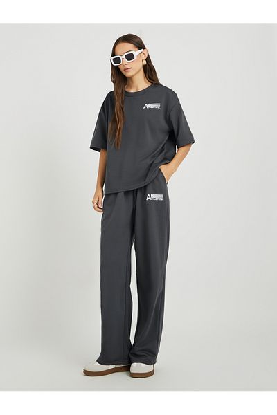 Styli Typography Printed Short Sleeve T-Shirt and Joggers Co-Ords