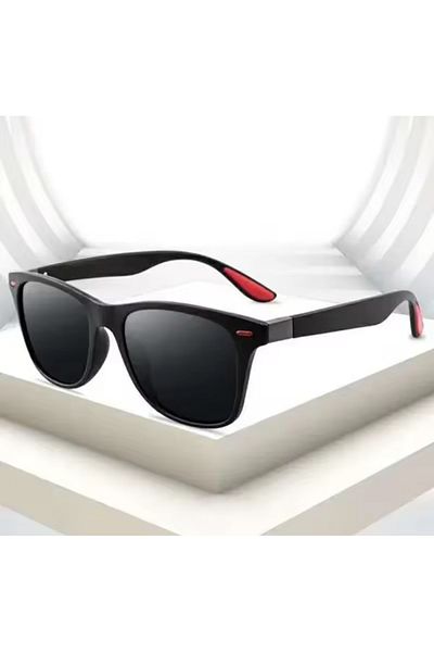 Byc polo Cp168 Gami̇ Black Elegant Stylish Unisex Sunglasses.