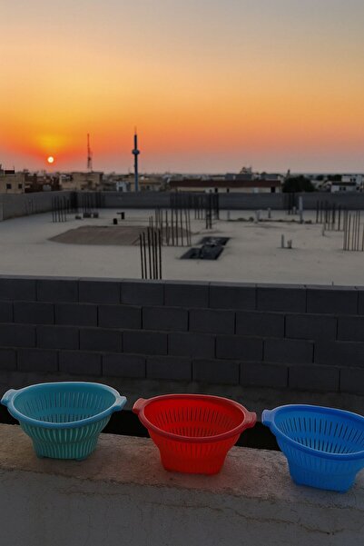 Metler سلة خبز بلاستيكية ملونة مكونة من 3 قطع - سلة مثقوبة وعملية ومتعددة الأ...