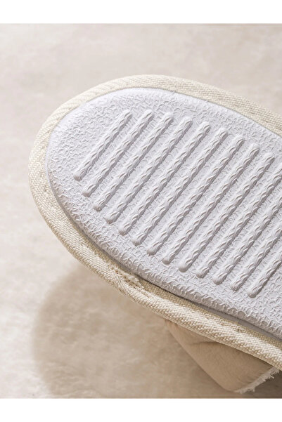 LC Waikiki LCW STEPS Γυναικείες παντόφλες εσωτερικού χώρου με σχέδιο εκρού AS