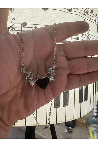 Herşey Nota Gothic Black Heart Heart Decor Double Wing Figured Unisex Necklace – with 60 cm Chain, Gothic and Rebel Style