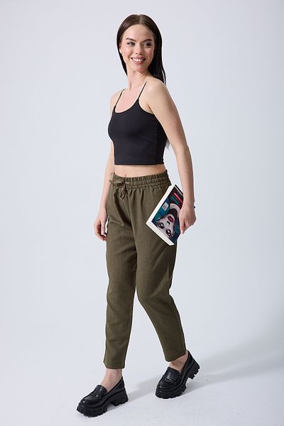 Miss couture Linen Viscose Joggers Double Pocket Relaxed Cut 7/8 Leg Length. Designed for Summer and Spring Months.