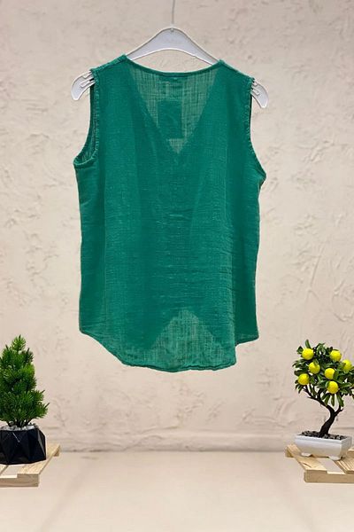 GÜLDEN KATRAN V-Neck Buttoned Linen Vest