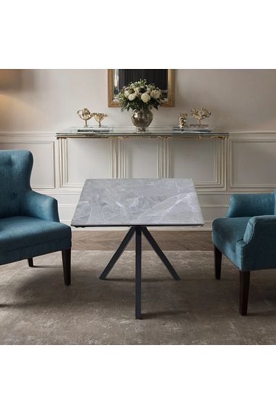 Ch Cafe table